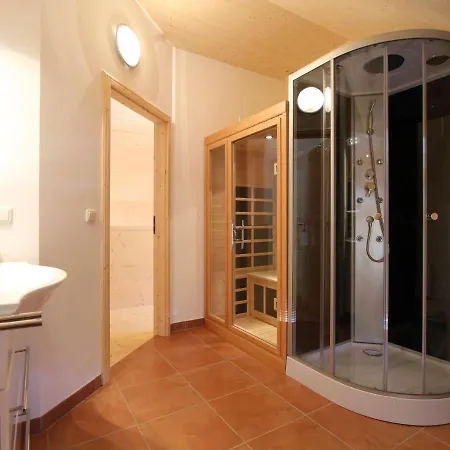 Beautiful Modern Chalet In Styria With Sauna Dağ evi Hohentauern